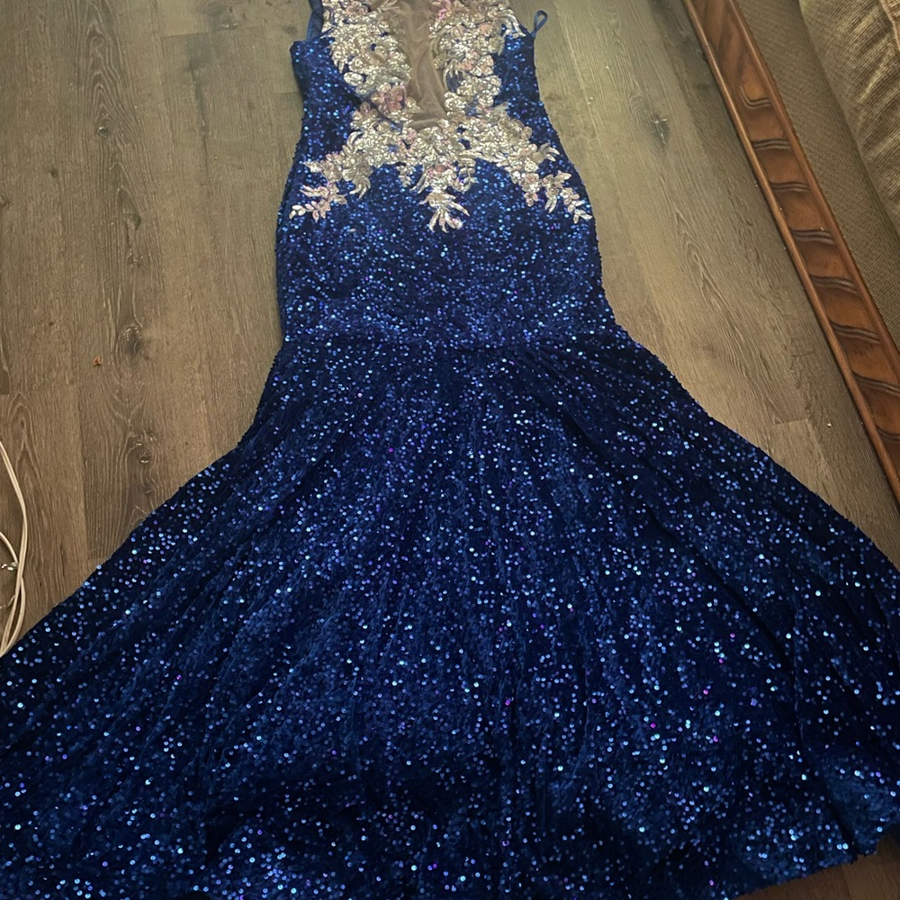Elegant Blue Sequin Evening Gown